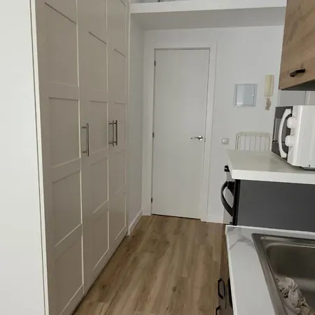 Carihuela Renovado - Wifi 365 Mbps - Fire Stick Amazon - Playa A 50 Metros Torremolinos