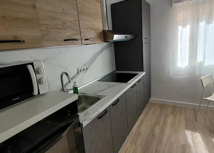 Carihuela Renovado - Wifi 365 Mbps - Fire Stick Amazon - Playa A 50 Metros Torremolinos