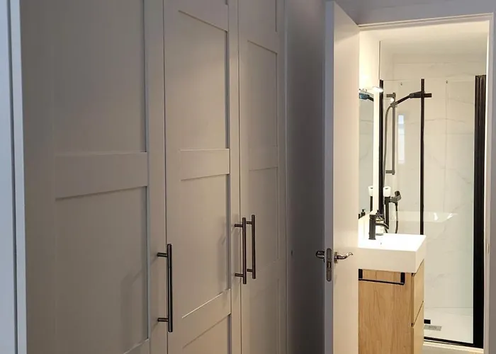 Carihuela Renovado - Wifi 365 Mbps - Fire Stick Amazon - Playa A 50 Metros Apartamento *