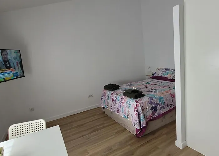 Carihuela Renovado - Wifi 365 Mbps - Fire Stick Amazon - Playa A 50 Metros Apartamento *