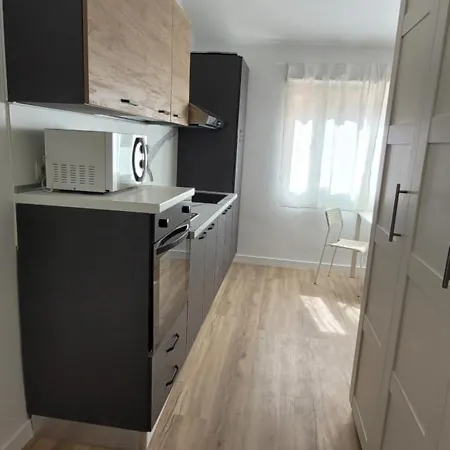 Carihuela Renovado - Wifi 365 Mbps - Fire Stick Amazon - Playa A 50 Metros Apartment *